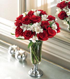 The FTD? Anniversary Bouquet
